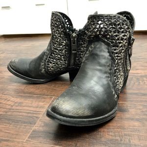 Circle G Women’s Cut Out Fashion Booties